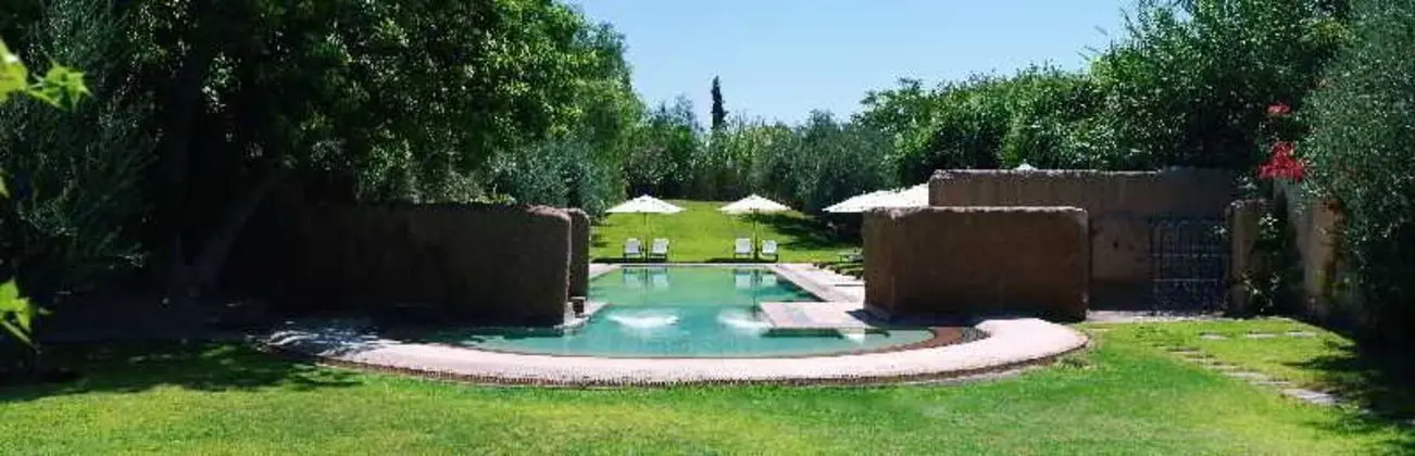 Hotel Les Deux Tours - Havuz
