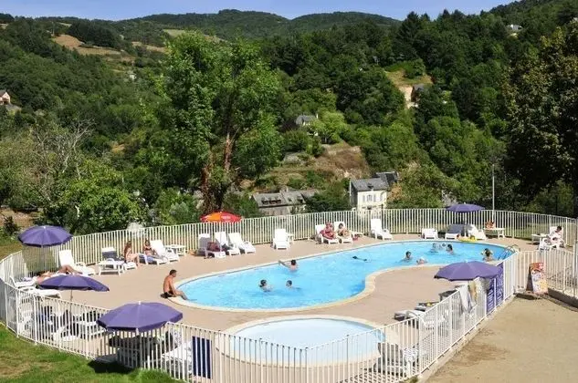 Les Gorges de la Truyère - Havuz