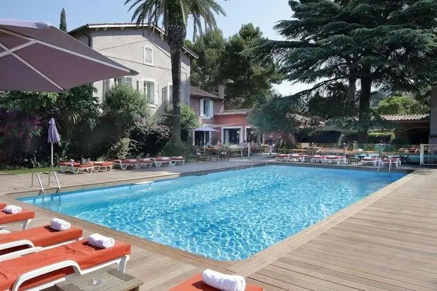 Les Jardins de Cassis - Havuz