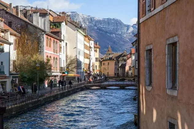 LES LOGES ANNECY VIEILLE VILLE