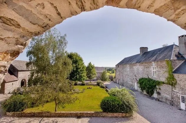 Les Rochers Chambres d'Hôtes - 1