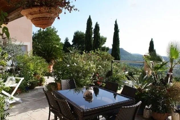 Les Roches Rouges Chambres d'hôtes