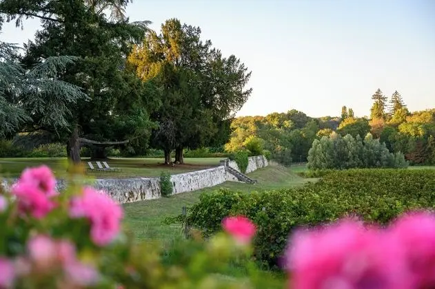Les Secrets Château Pey La Tour - Dış Mekan