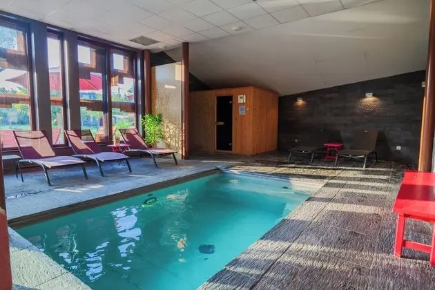 Les Suites du Château - Havuz
