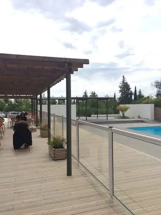 Les Terrasses DAix - Havuz