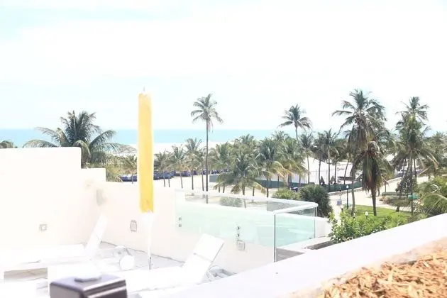 Leslie Hotel