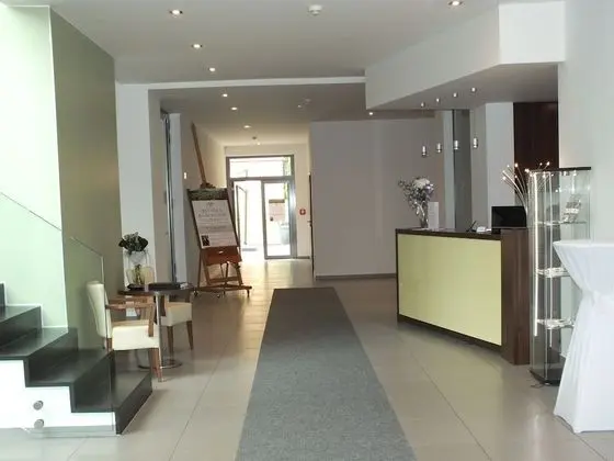 Lesni Hotel - Lobi