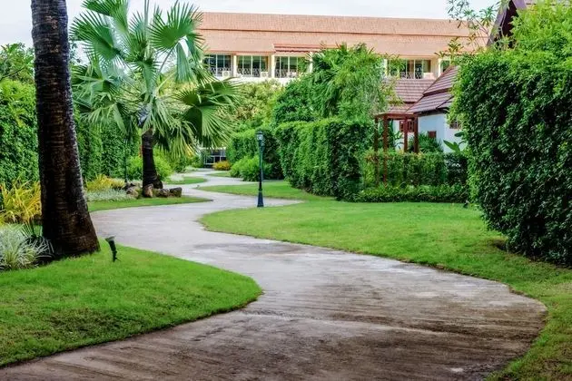 L'esprit de Naiyang Beach Resort - Dış Mekan