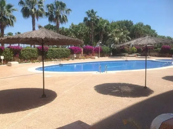 LET 4 U COSTA MARINA I - Havuz