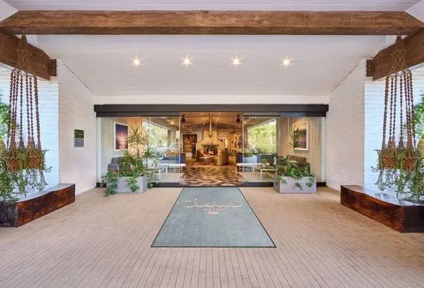 The Leta Santa Barbara Goleta, Tapestry Collection by Hilton - Lobi
