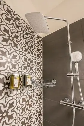 Letna Garden Suites - Oda