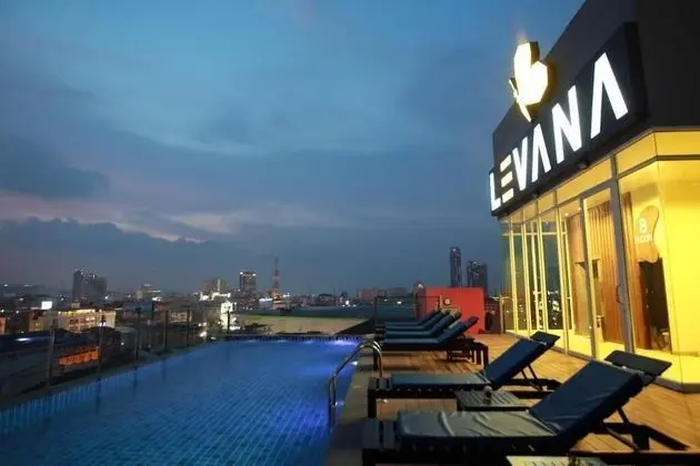 Levana Pattaya Hotel - Havuz