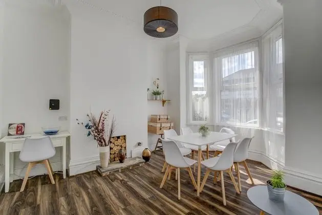 Levenshulme Self-Catering Townhouse - Öne Çıkan Resim