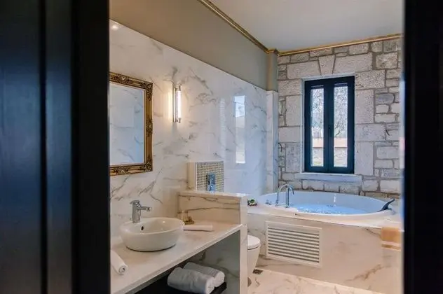 Levidi Suites