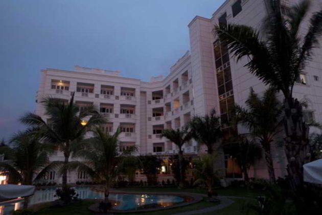 Lewis Grand Hotel