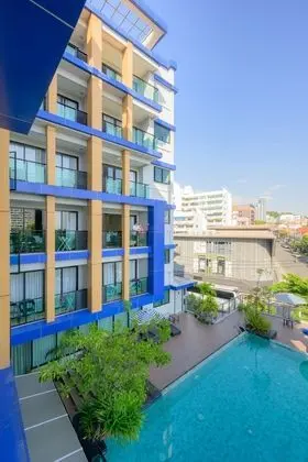 Lewit Hotel - Dış Mekan