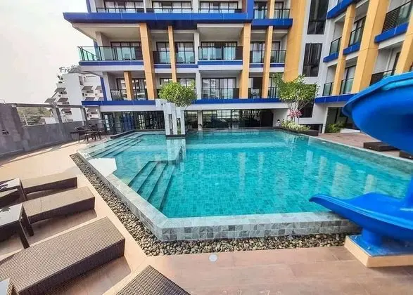 Lewit Hotel - Havuz