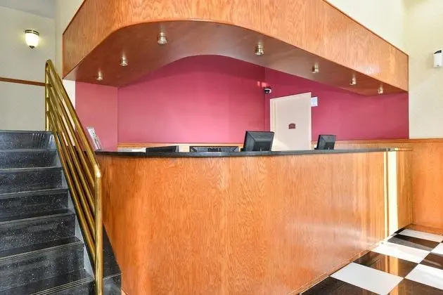 Lex View Inn at JFK Airport - Lobi