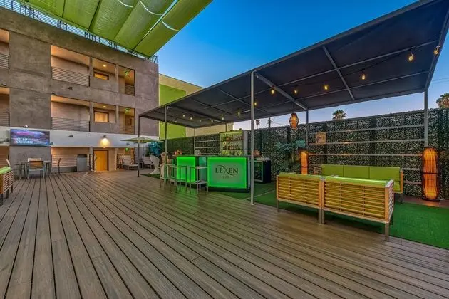 Lexen Hotel North Hollywood - 1