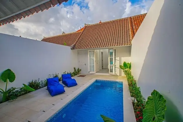 Villa Ley Double Six by Best Deals Asia Hospitality - Havuz