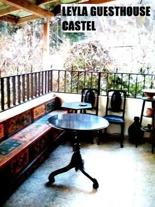 Leyla Guesthouse Castel