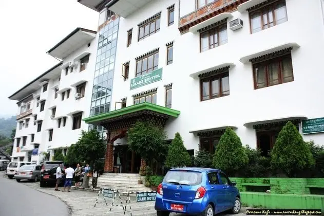 Hotel Lhaki