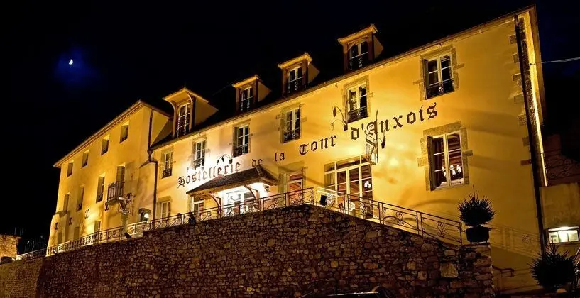 L'hostellerie de la Tour d'Auxois - Dış Mekan