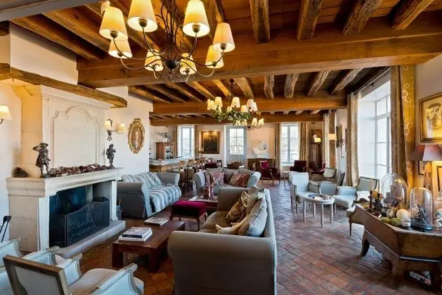 L'hostellerie de la Tour d'Auxois - Lobi