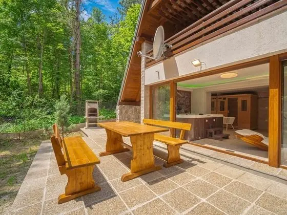 Li Li in Li With 2 Bedrooms and 3 Bathrooms - Oda
