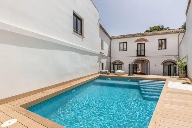 Líbere Córdoba Patio Santa Marta - Havuz