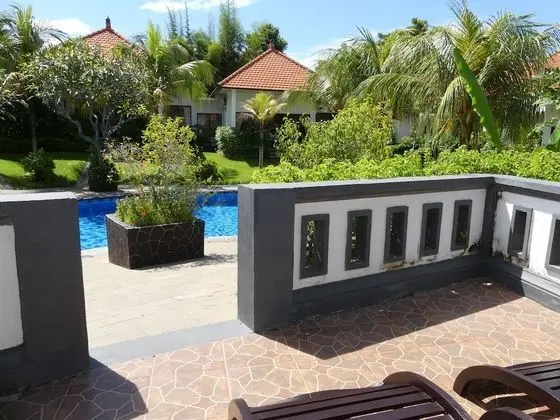 Liberty Dive Resort