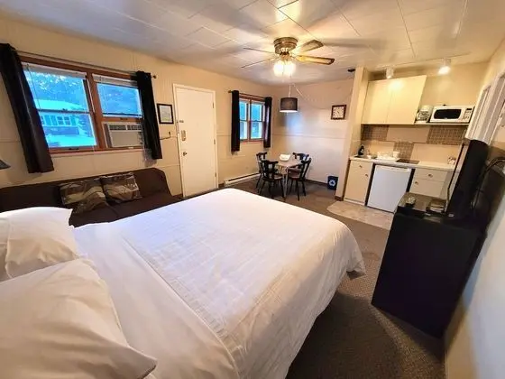 Lido Motel
