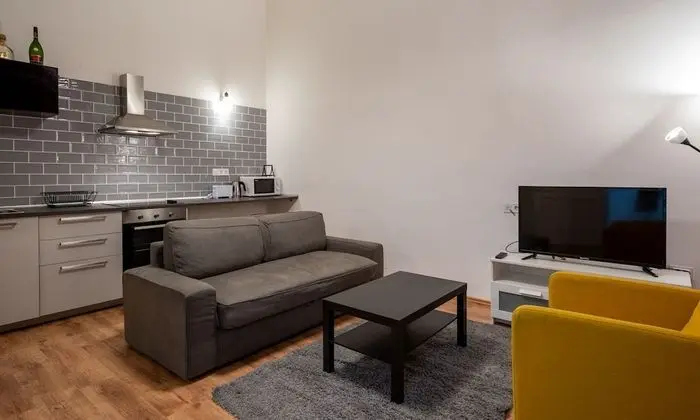 Lie On Me Lazy Simon