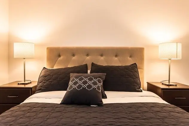 Life Suites - Fort York Central Condo