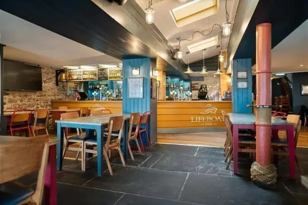 Lifeboat Inn - İç Mekan