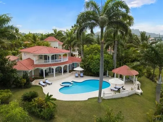 Lifestyle Kosher Crown Villas