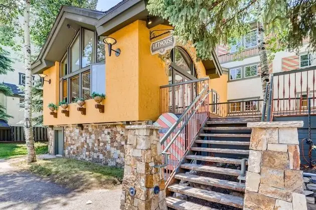 Lifthouse Lodge - Studio Condo