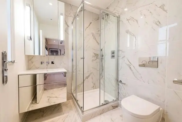 Light and Airy Central Three Bed Flat