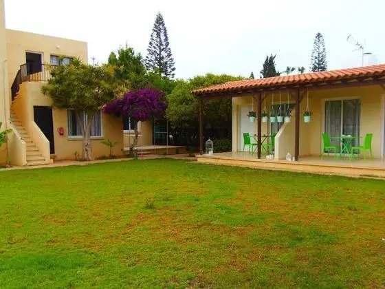 Light & Blue Gardens Apartments - Dış Mekanlar