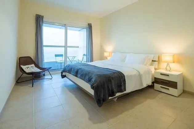 Light & Contemporary 1BR in Marina - Sea Views! - İç Mekan