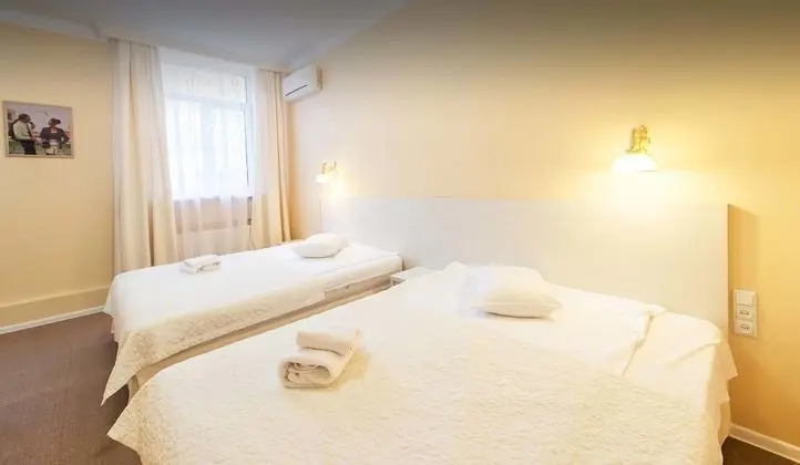 Light Hotel & Hub - Oda