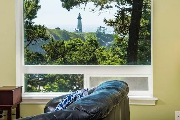 Lighthouse View - Öne Çıkan Resim