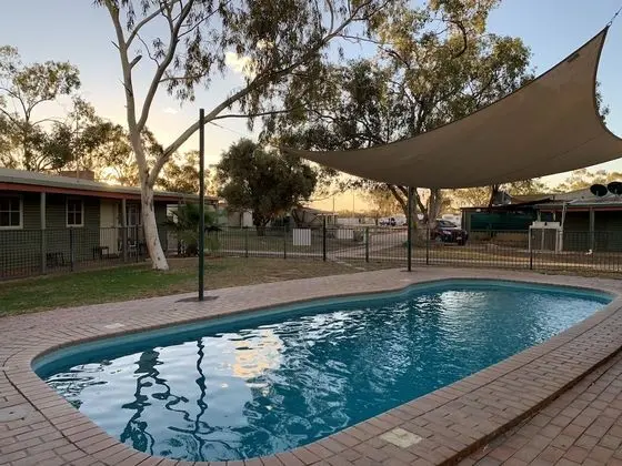 Lightning Ridge Outback Resort & Caravan Park - Havuz