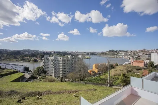 Liiiving-Luxury River View Apartment XII