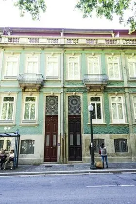 Liiiving in Porto - Central Garden Flat - Dış Mekan