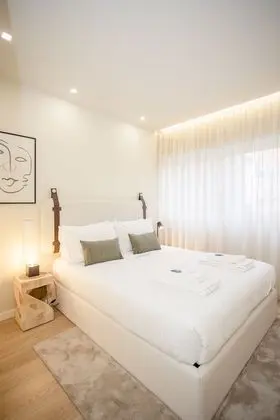 Liiiving in Porto-Uptown Pearl Apartment