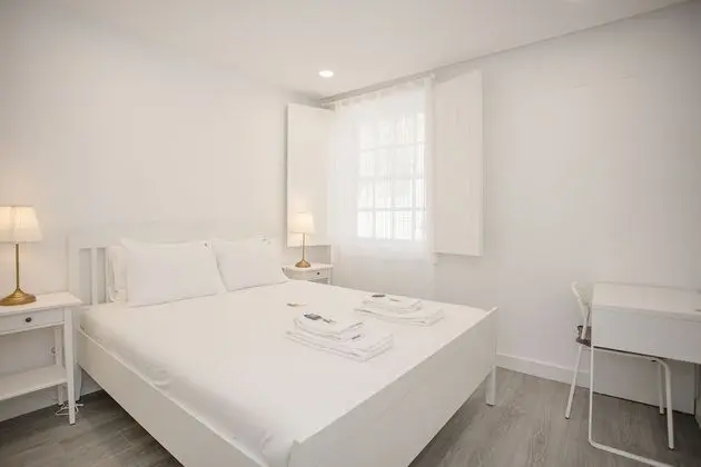 Liiiving - Ribeira Riverside Apartment