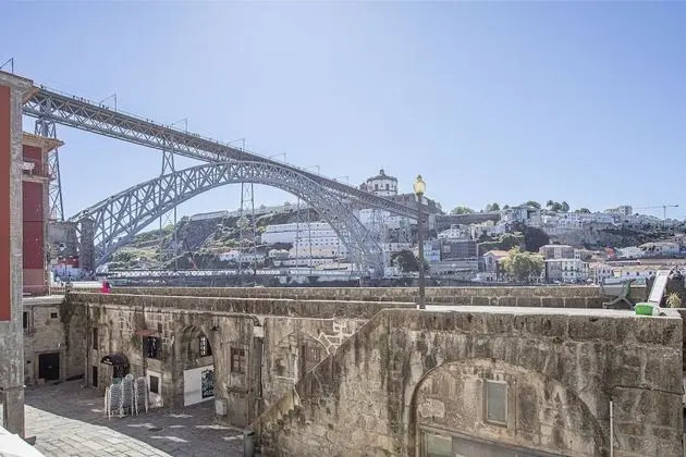 Liiiving - Ribeira Riverside Apartment