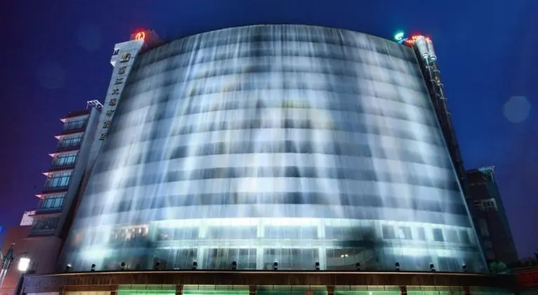 Lijiang Waterfall - Genel