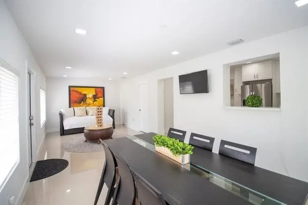 Like New Miami Springs Family Home - Öne Çıkan Resim